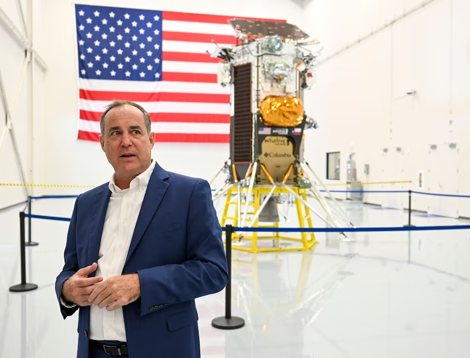 Two U.S. firms to launch spacecraft to the moon within weeks of each other